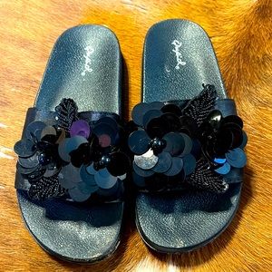 Fun summer flip flops